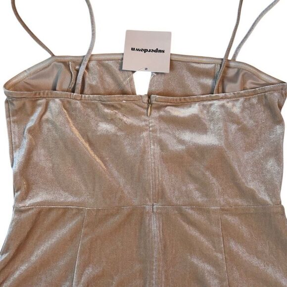 Superdown Erika Velvet Mini Dress in Champagne Medium Cocktail - Picture 8 of 11